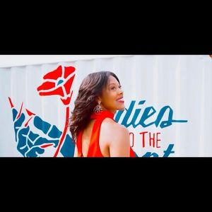 Meet your Posher, April